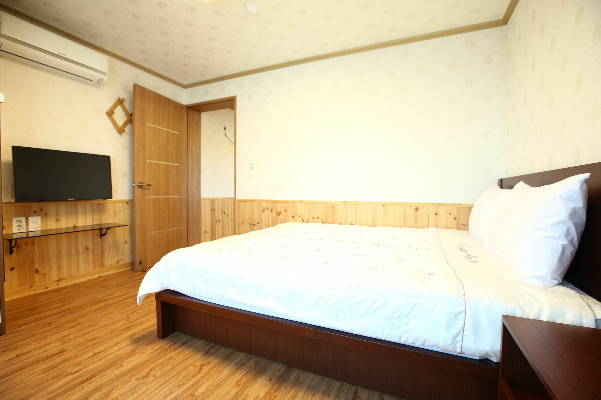 Jungmun Haesung Parktel Villa Seogwipo Bagian luar foto